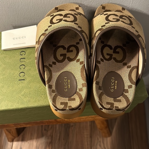 Gucci Gumbo GG around the slippers. Fit on only inside - Picture 2 of 6